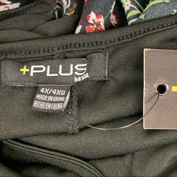 Plus Size Lace Yoke Christmas Floral Peasant Blouse, 4X - Picture 7 of 8